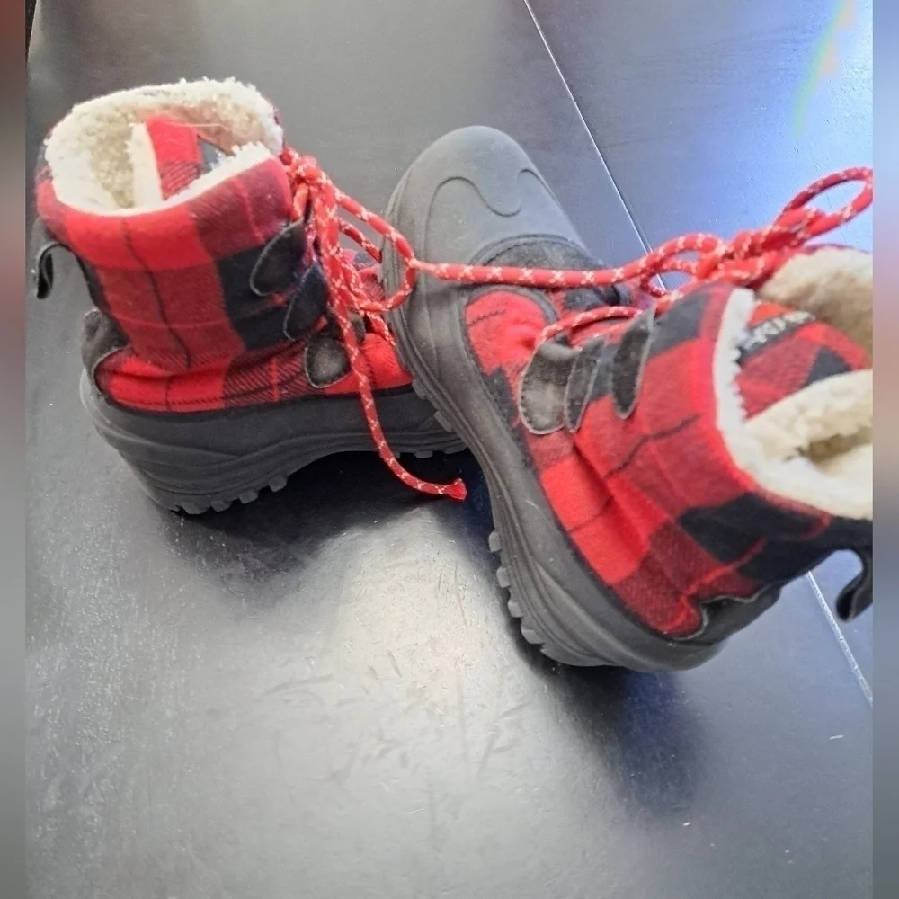 Thermolite Performance Insulation Snow Boots Girl's Size  6
